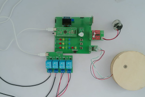 【dz-879】基于单片机的智能洗鞋机设计