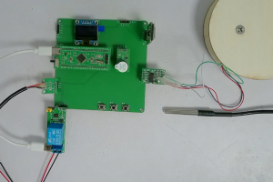 【mcu-1289】基于STM32单片机的智能水杯垫设计